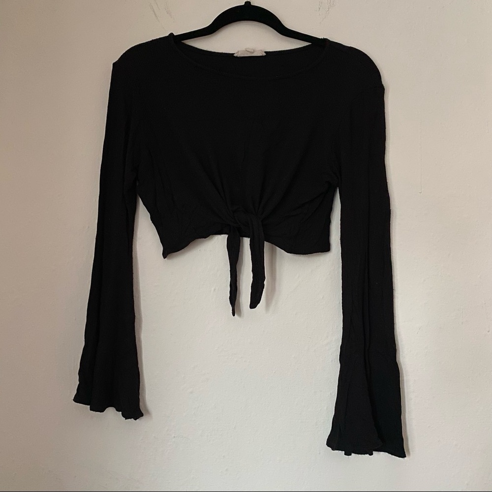 LA Hearts Cropped Peasant Blouse with tie